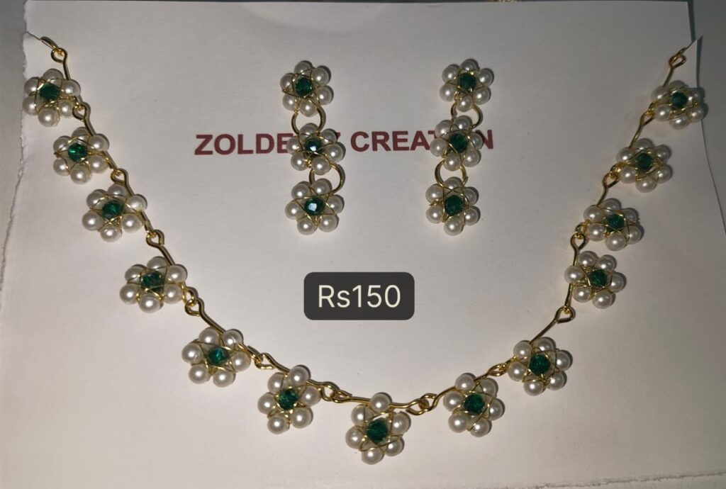 Pearl necklace (green)