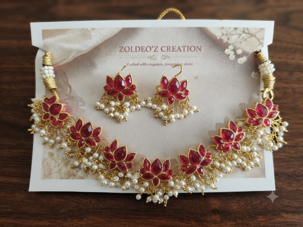 Lotus necklace red
