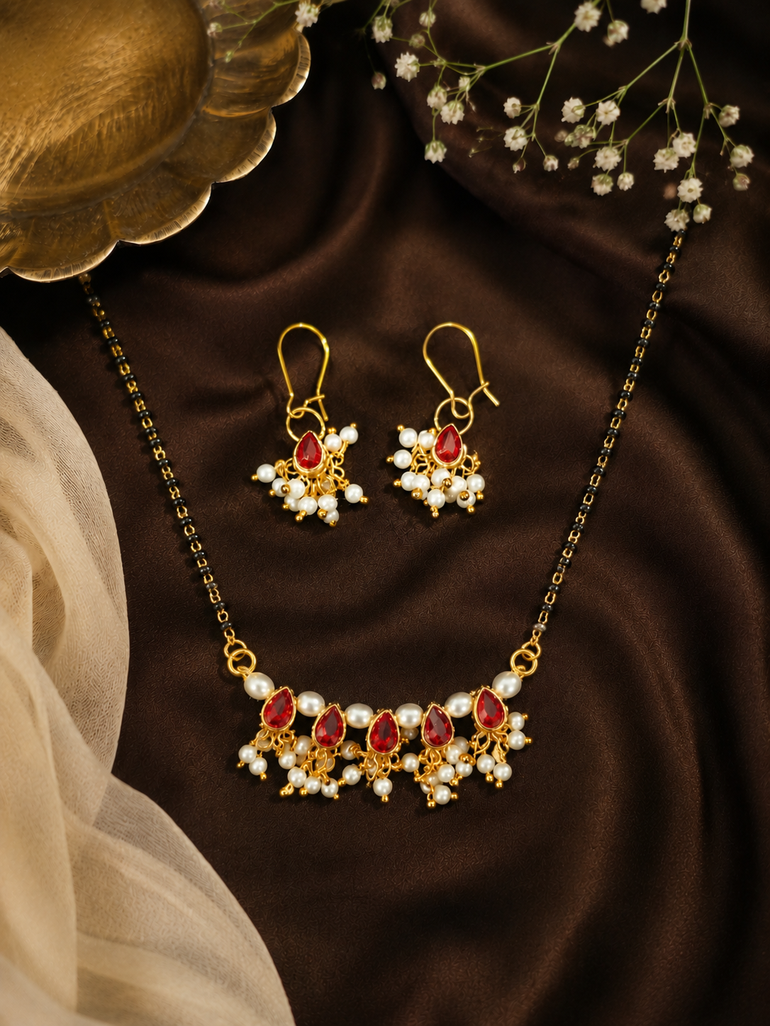 Red kundan mangalsutra